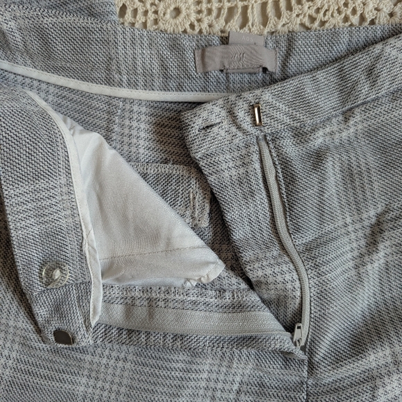 H&M Grey Plaid Trousers Size 6 - Classic Style - Picture 8 of 11